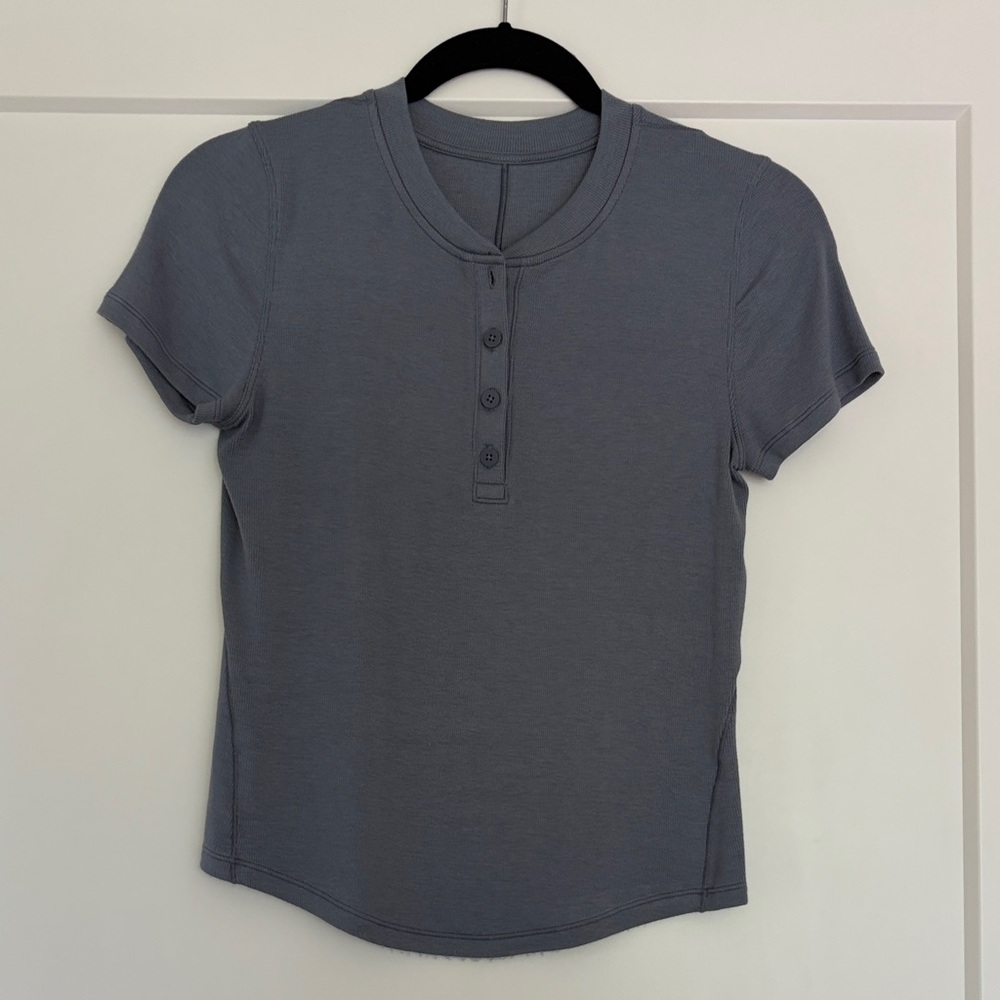 Lululemon Hold It Tight Short Sleeve Henley - grey/blue 6